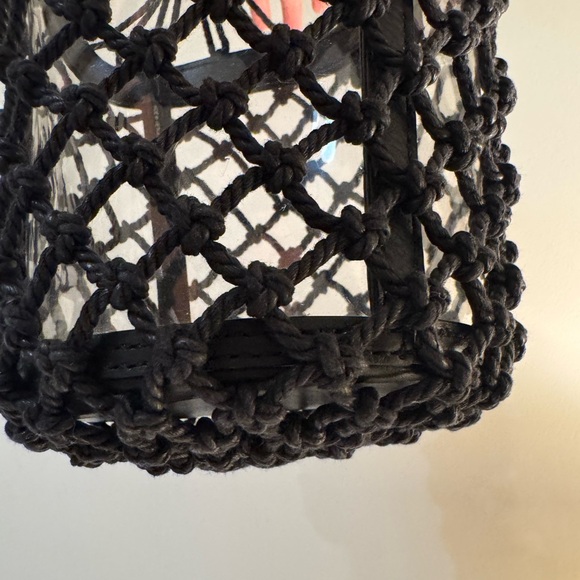 STAUD Elegant Black Woven beach Handbag - Picture 6 of 6